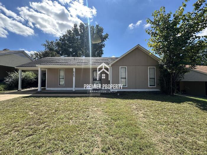 Primary Photo - 5743 French Market Cir S