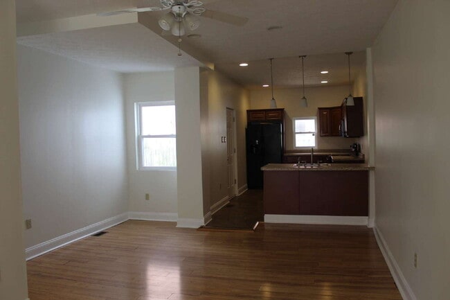 Building Photo - 1505 Sedgwick St