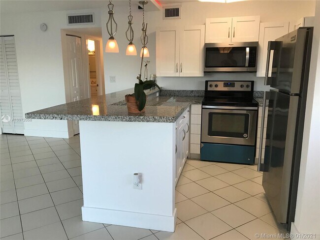 Foto del edificio - 16508 NE 26th Ave