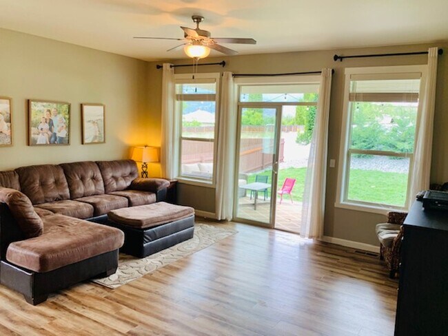 Foto del edificio - 3 Bedroom, 1.75 Bath Home