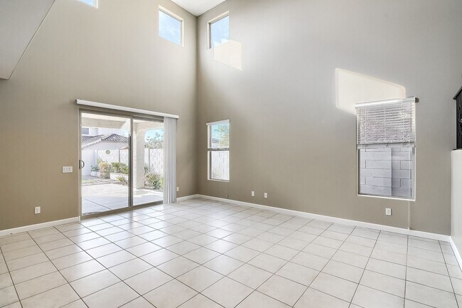 Foto del edificio - Spacious 4BR House in Peoria