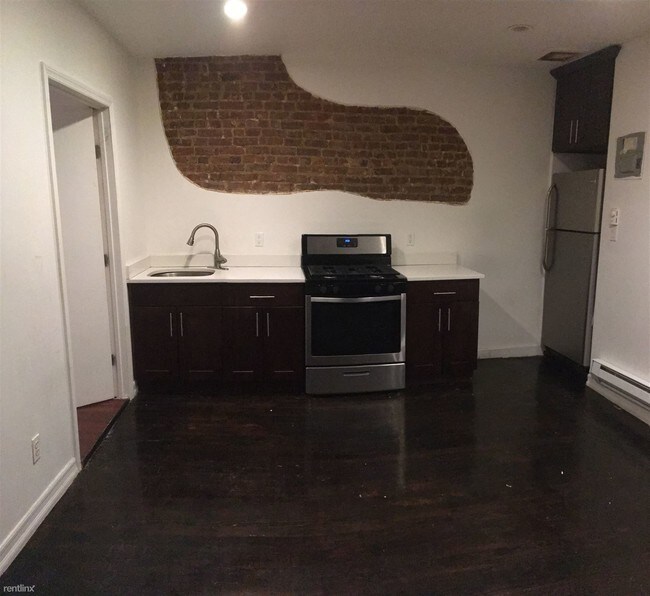 Building Photo - 2 br, 1 bath  - 766 Nostrand Ave