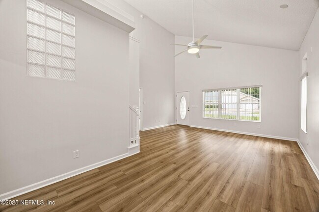 Foto del edificio - 6218 Hunters Ln