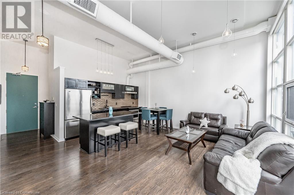 Photo principale - 410 King St W