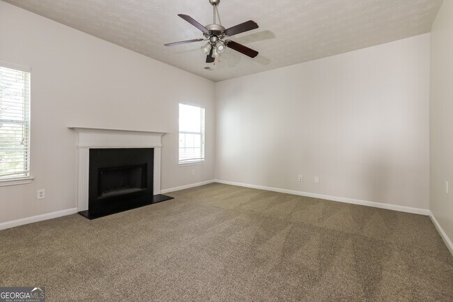 Foto del edificio - 7812 Bell Tower Ln