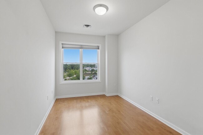 Foto del edificio - 110 Trotter Rd