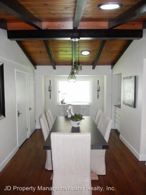 Building Photo - 3 br, 3 bath House - 9345 Golondrina Dr
