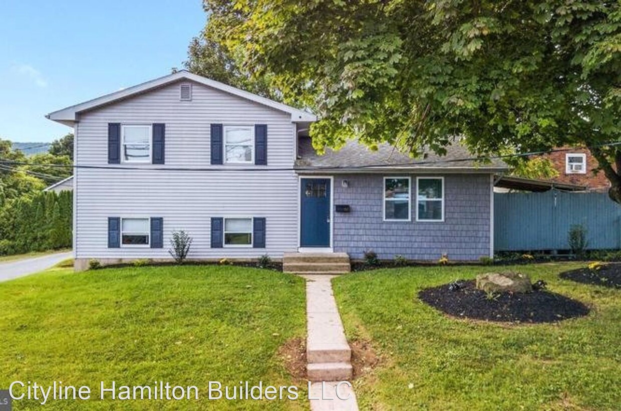 Primary Photo - 3 br, 1 bath House - 28 Harrison St