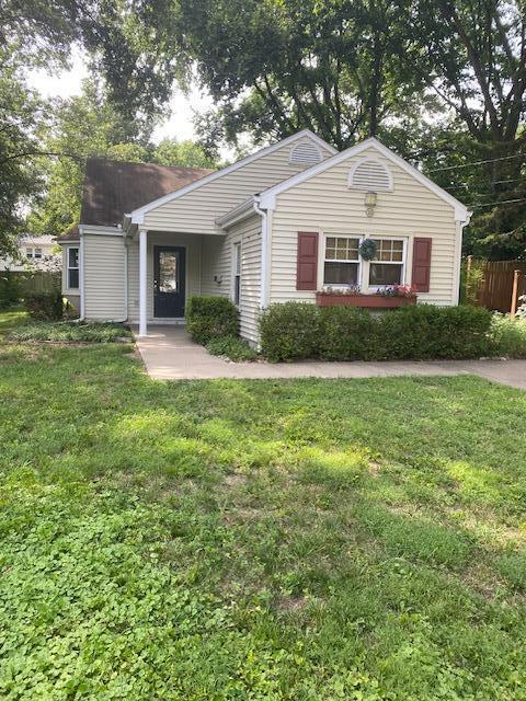 Building Photo - 311 Maplewood Dr