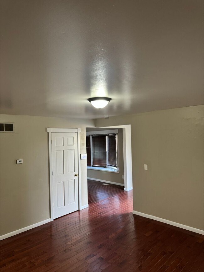 Foto del edificio - 2 Bedroom House - South Toledo