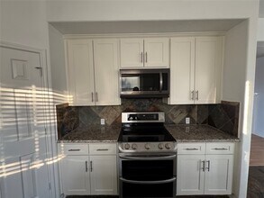 Building Photo - 6311 Auburn Terrace Ct