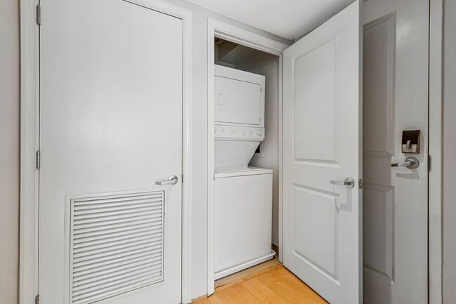 Building Photo - 1225 13th St NW