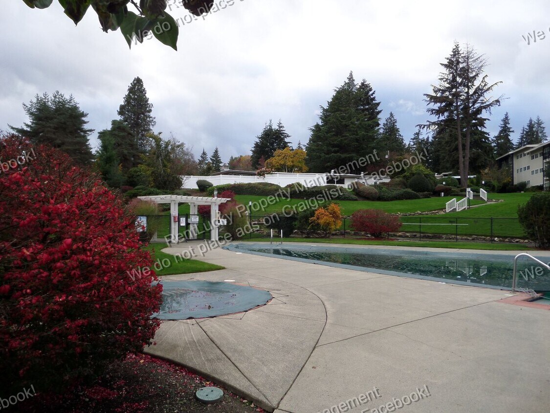 Primary Photo - Great UPDATED One-Bedroom Condo in Gorgeou...