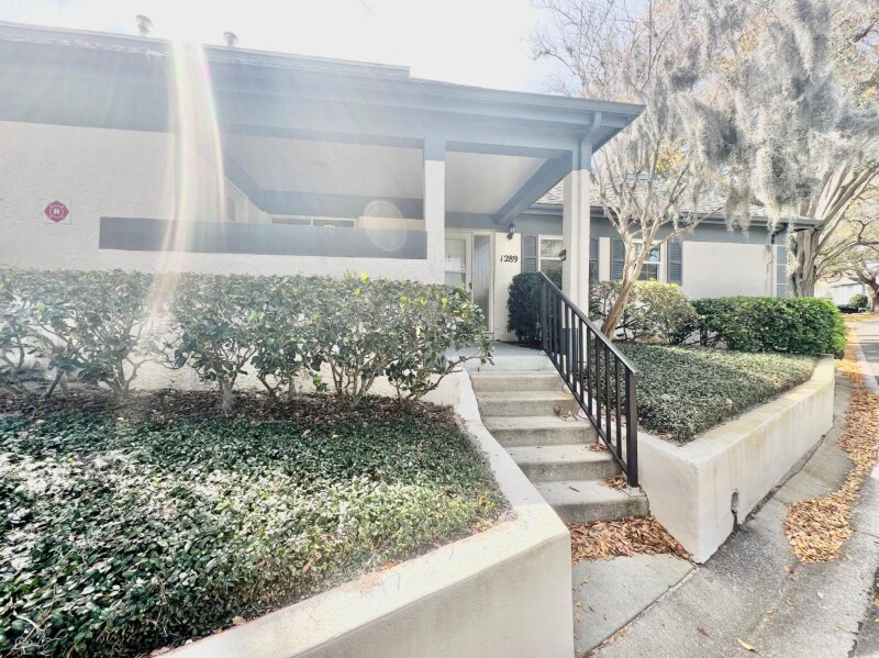 1289 McMullen Booth Rd, Clearwater, FL 33759 Townhome Rentals in