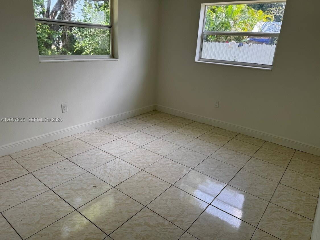 Building Photo - 20535 NW 24th Ave