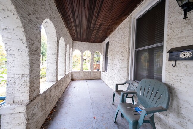 Foto del edificio - 3116 Humboldt Ave S