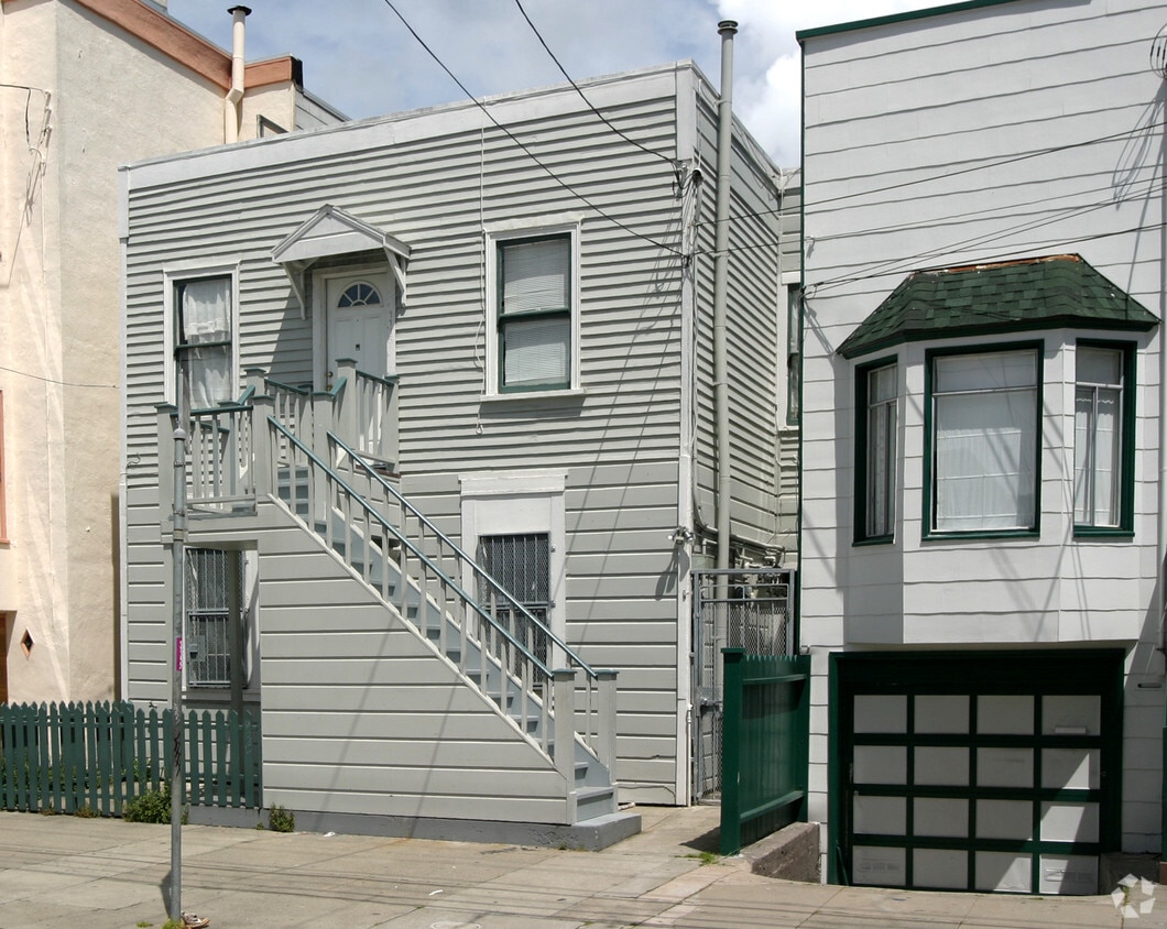 Primary Photo - York Street Units