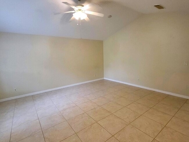 Building Photo - 4806 51st Ct