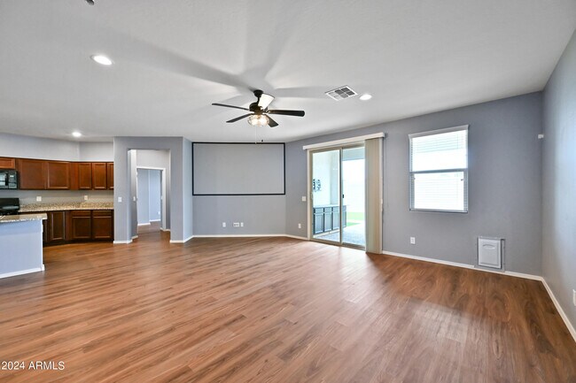 Building Photo - 3844 E Liberty Ln