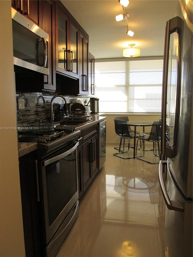 Foto del edificio - 250 174th St