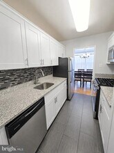 Building Photo - 301 N Beauregard St