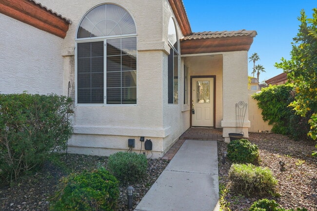 Foto del edificio - 2059 E Huron Ct