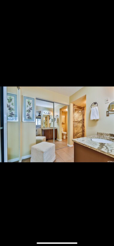 Building Photo - 1191 E Cottonwood Hills Dr