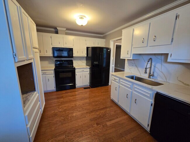 Foto del edificio - 3844 Creek Ct