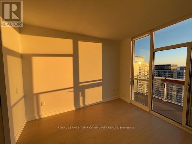 Photo du bâtiment - 75-4775 Queens Wharf Rd