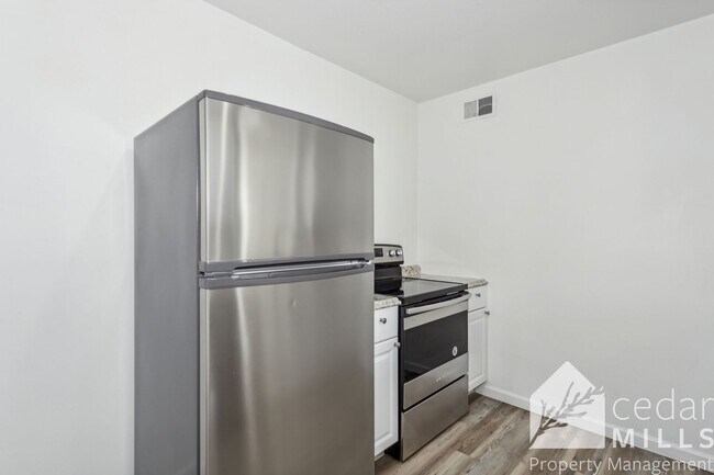 Foto del edificio - Super cute, updated 2 bedroom home