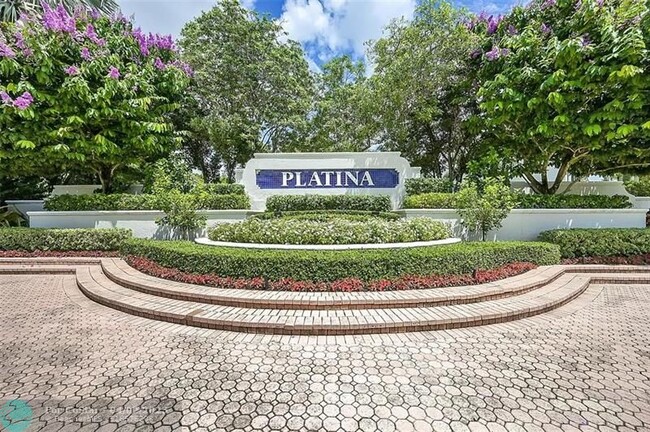 Building Photo - 5153 Floria Dr