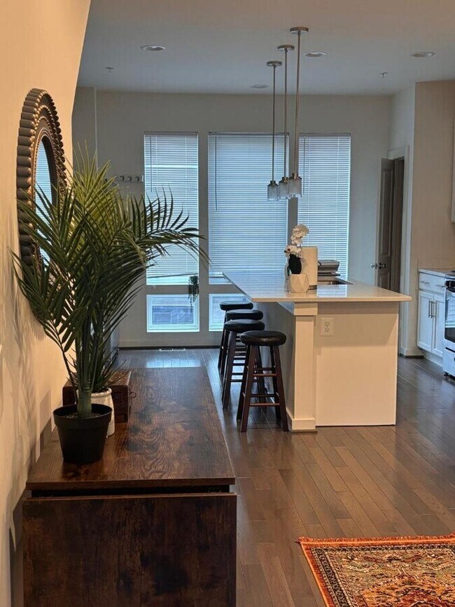 Foto del edificio - 1463 Wheyfield Dr