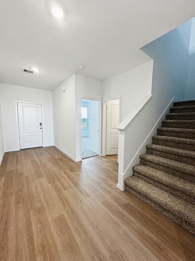 Building Photo - 3230 Coral Bluff Dr