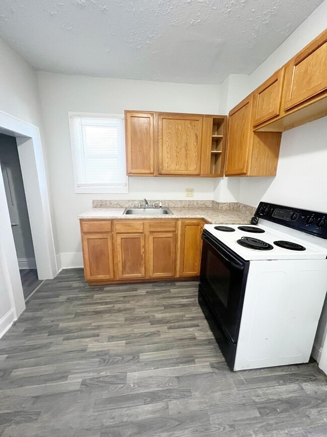 Foto del edificio - 337 5th Ave W