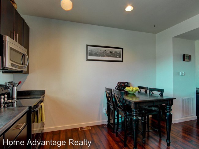 Building Photo - 2 br, 1.5 bath House - 10334 E 29th Dr