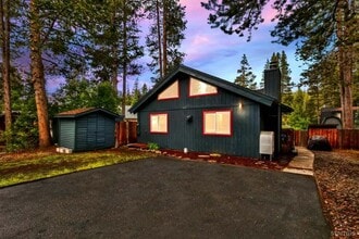 Building Photo - 1617 Cree St