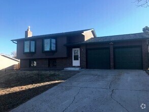 Building Photo - 1357 Kachina Dr