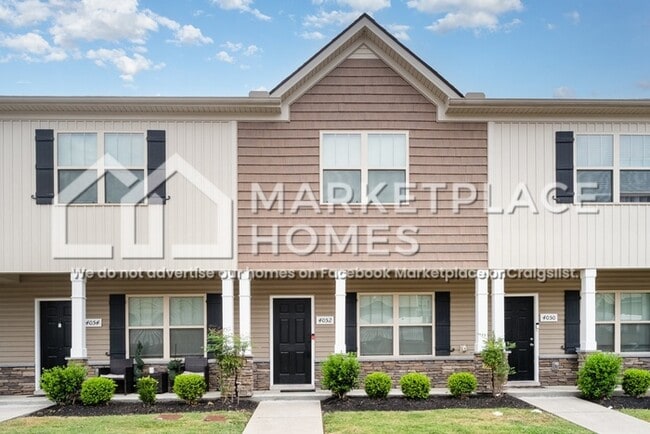 Photo - 4052 Saddlecreek Wy Townhome