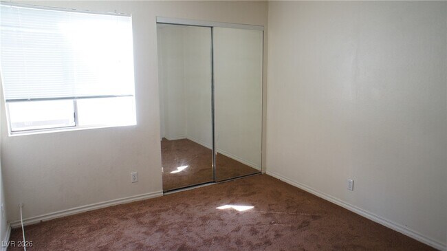 Foto del edificio - 5047 Spencer St