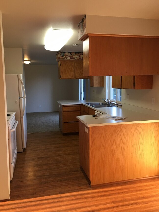 Foto del edificio - 2312 W 12TH PL