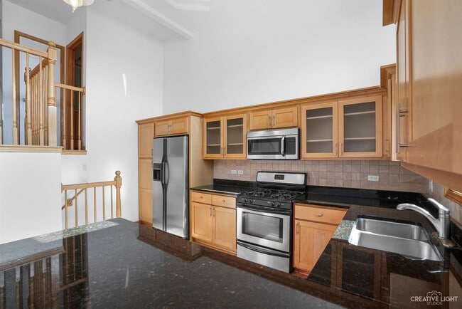 Building Photo - 6804 W 65th St