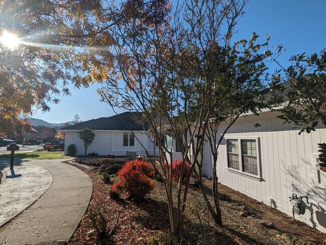 The property faces due east, with gorgeous afternoon sunshine on the back deck - 4977 Hoen Ave
