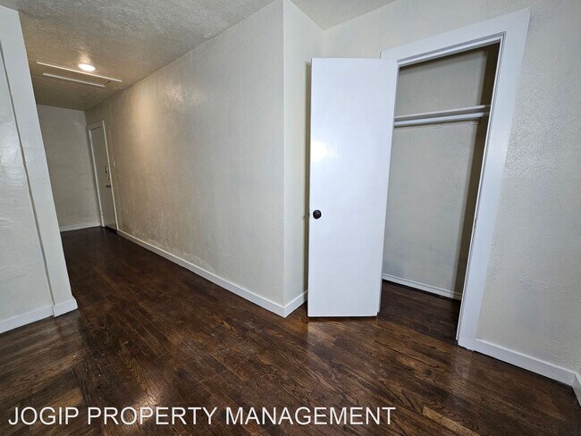 Foto del edificio - 1 br, 1 bath House - 4717 Worth St. # 4