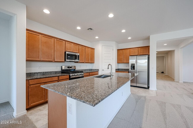 Building Photo - 8752 W Medlock Dr