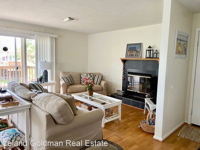 Building Photo - 2 br, 2 bath House - 355 Norfolk Ave