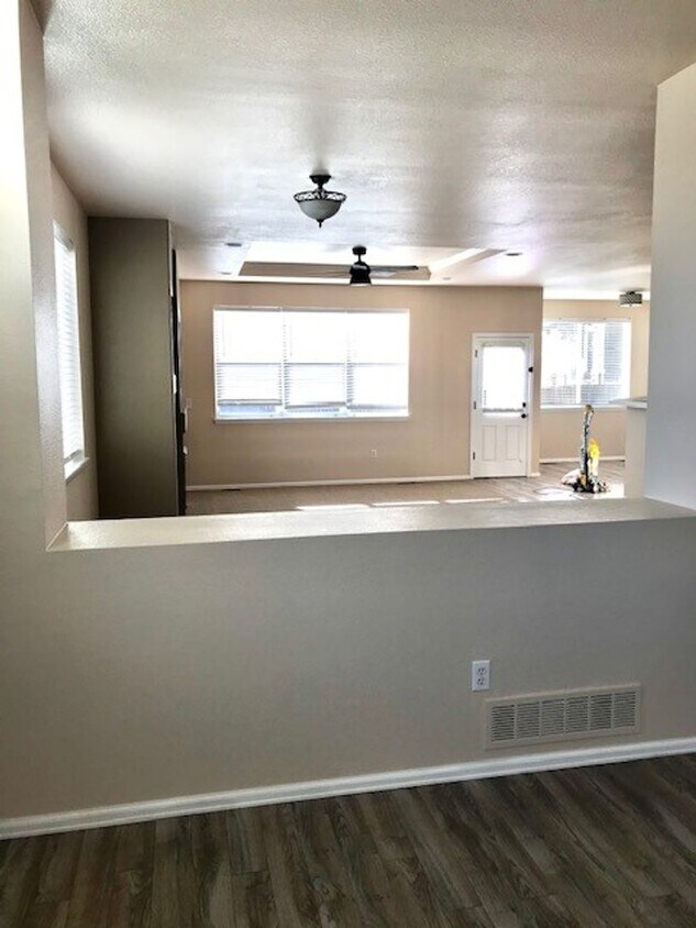 Foto principal - 4 bed/ 2.5 bath Home in South Fort Collins