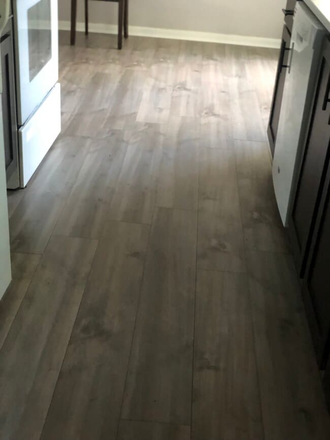 Foto del edificio - 1106 Douglas Cir