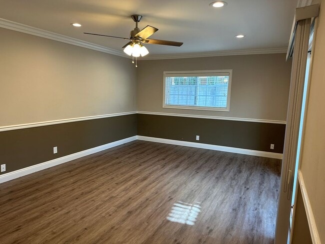 Building Photo - 32 Esperanza Ave