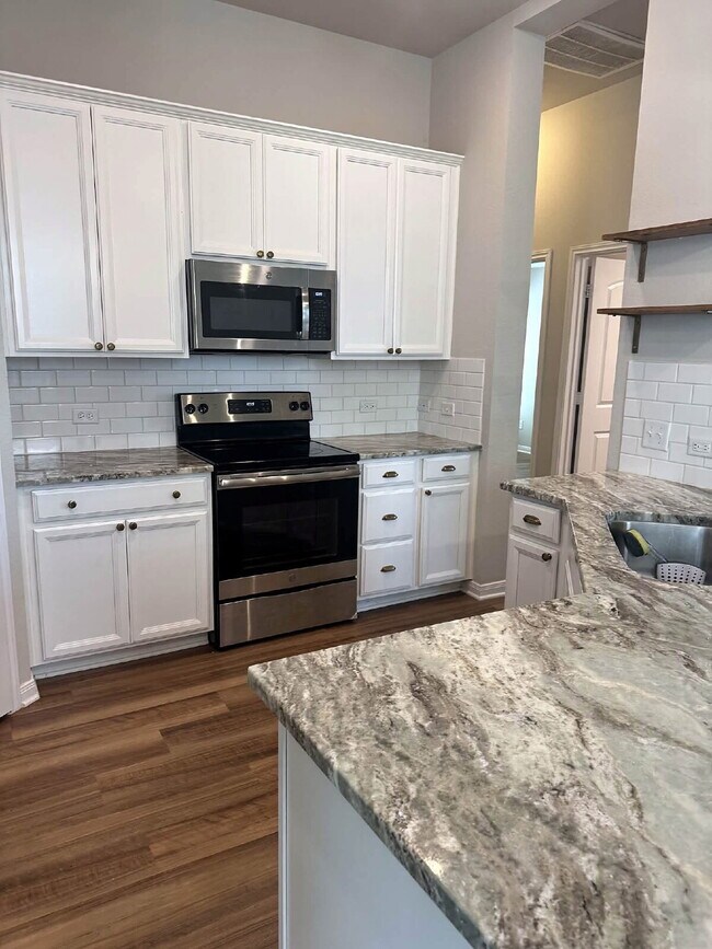 Foto del edificio - "Charming 3-Bedroom Retreat with 2 Baths in Bryan, TX – Cozy Comfort Awaits!"