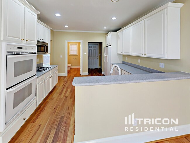 Foto del edificio - 6156 Pritchett Dr